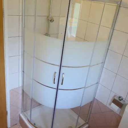 Ivo 3*